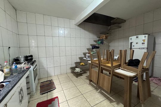 Cozinha de casa à venda com 4 quartos, 96m² em Conceicao, Osasco