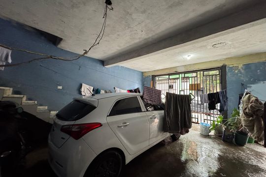 Garagem de casa à venda com 4 quartos, 96m² em Conceicao, Osasco