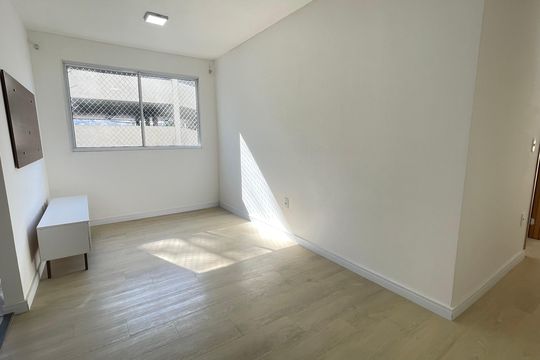 Apartamento à venda com 2 quartos, 45m² em Jardim Arpoador, São Paulo