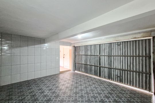 Garagem de casa à venda com 3 quartos, 240m² em Bairro dos Casa, São Bernardo do Campo