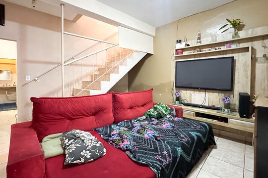 Casa à venda com 4 quartos, 210m² em Ferrazópolis, São Bernardo do Campo