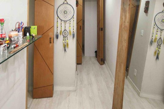 Corredor de apartamento à venda com 2 quartos, 45m² em Jardim Paraguacu, São Paulo