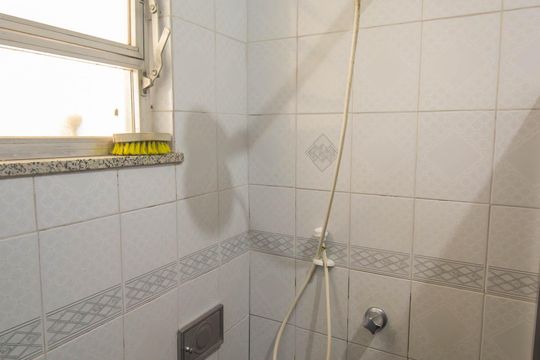 Banheiro de casa para alugar com 3 quartos, 150m² em Raul Veiga, São Gonçalo
