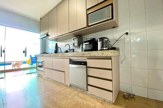 Cozinha de casa à venda com 3 quartos, 500m² em Trevo, Belo Horizonte