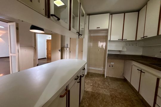 Cozinha de apartamento à venda com 3 quartos, 164m² em Alphaville, Barueri
