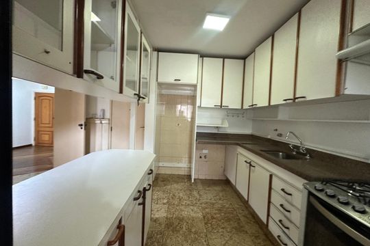 Cozinha de apartamento à venda com 3 quartos, 164m² em Alphaville, Barueri