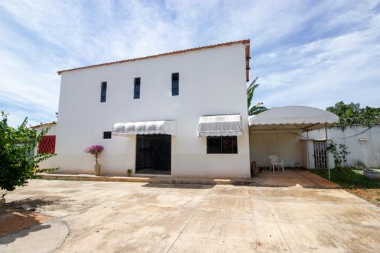 Casa de Condomínio para alugar com 2 quartos, 83m² em Conjunto 3, Brasília