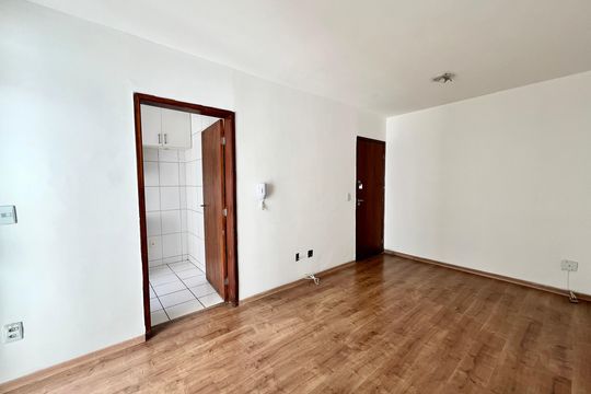 Sala de apartamento à venda com 3 quartos, 60m² em Santa Branca, Belo Horizonte