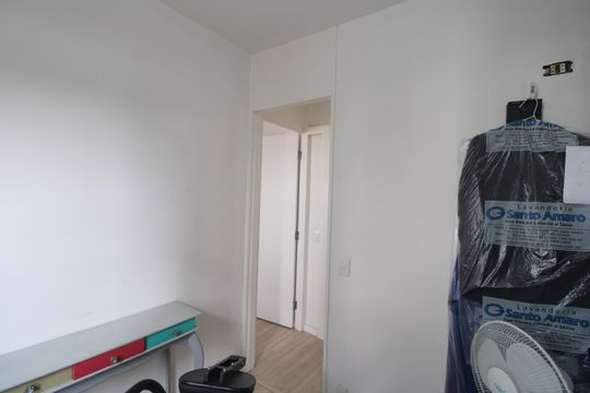 Quarto 2 de apartamento à venda com 2 quartos, 50m² em Jardim Anhanguera, São Paulo