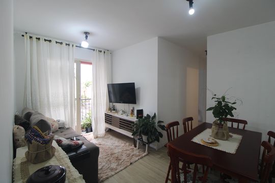 Apartamento à venda com 2 quartos, 50m² em Jardim Anhanguera, São Paulo
