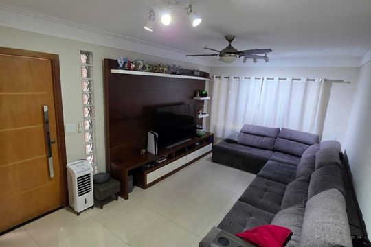 Sala de casa à venda com 3 quartos, 180m² em Jardim Santa Emilia, São Paulo