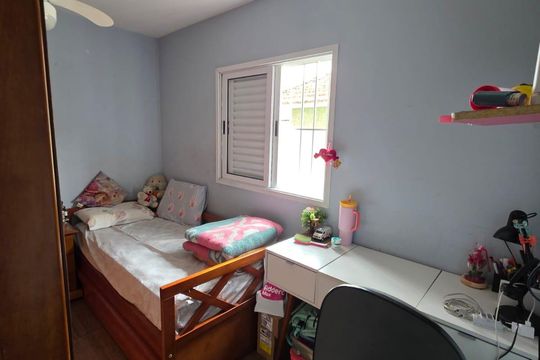 Quarto 1 de casa à venda com 3 quartos, 180m² em Jardim Santa Emilia, São Paulo