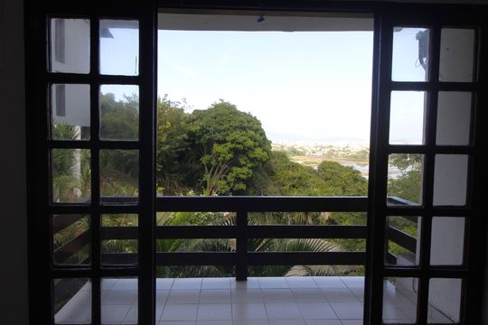 Vista da Sala de apartamento para alugar com 2 quartos, 55m² em Ogiva, Cabo Frio