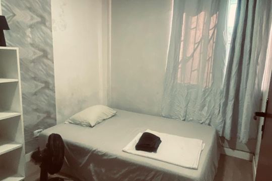 Quarto de apartamento para alugar com 2 quartos, 45m² em Coqueiros, Florianópolis