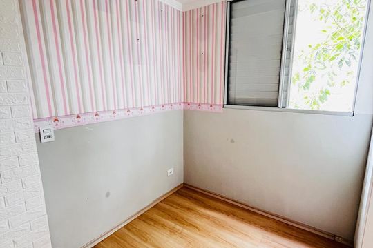 Quarto de apartamento à venda com 2 quartos, 122m² em Jardim Santa Teresinha, São Paulo