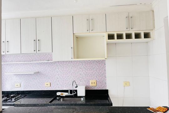 Cozinha de apartamento à venda com 2 quartos, 122m² em Jardim Santa Teresinha, São Paulo