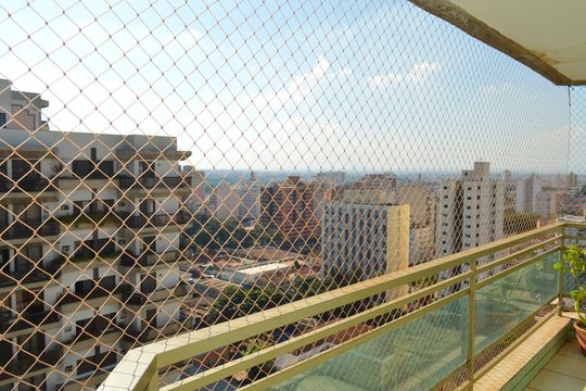 Sacada de apartamento para alugar com 3 quartos, 178m² em Centro, Ribeirão Preto