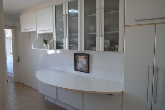 Cozinha de apartamento para alugar com 3 quartos, 178m² em Centro, Ribeirão Preto