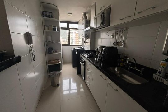 Cozinha de apartamento à venda com 2 quartos, 94m² em Santa Rosa, Niterói