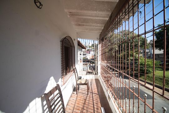 Área externa de casa para alugar com 3 quartos, 149m² em Vila Roque, São Paulo