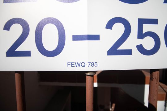 Placa de casa para alugar com 3 quartos, 149m² em Vila Roque, São Paulo