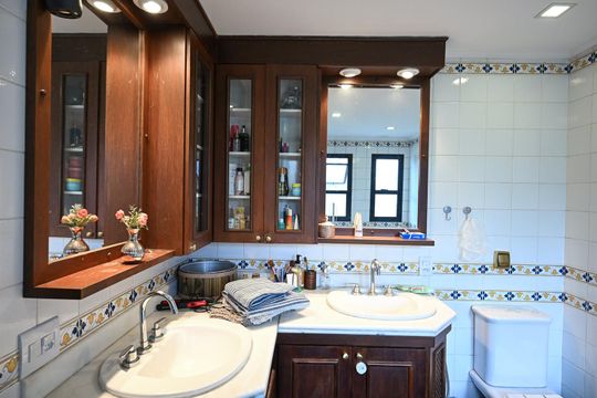 Banheiro da Suíte  3 de apartamento à venda com 5 quartos, 271m² em Vila Andrade, São Paulo