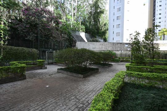 Jardim de apartamento à venda com 5 quartos, 271m² em Vila Andrade, São Paulo