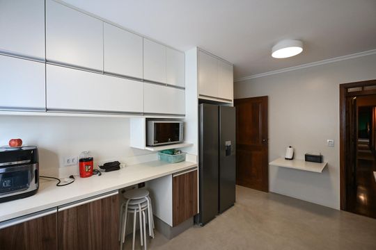 Cozinha de apartamento à venda com 5 quartos, 271m² em Vila Andrade, São Paulo