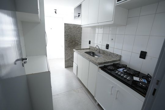 Apartamento à venda com 2 quartos, 77m² em Parque Amazonia, Goiânia