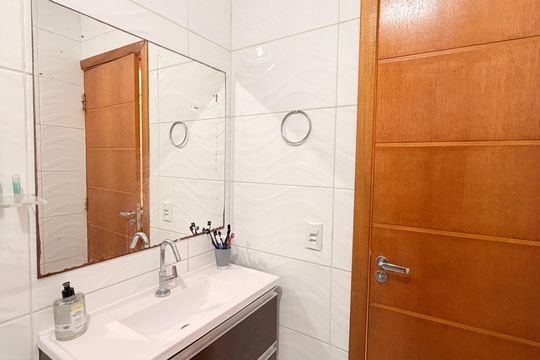 Banheiro Social de casa à venda com 3 quartos, 169m² em Jardim Promeca, Várzea Paulista