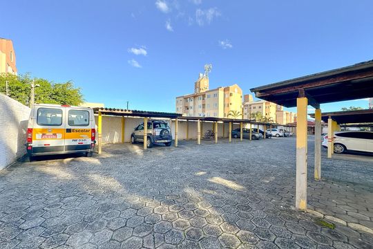 Área comum de apartamento para alugar com 3 quartos, 52m² em Serraria, São José