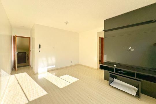 Apartamento para alugar com 3 quartos, 52m² em Serraria, São José