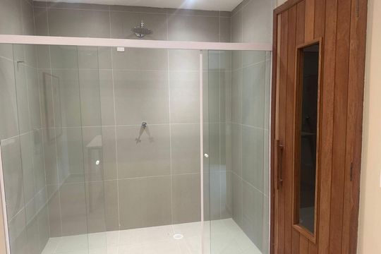 Banheiro de apartamento à venda com 2 quartos, 34m² em Jardim São Luís, São Paulo