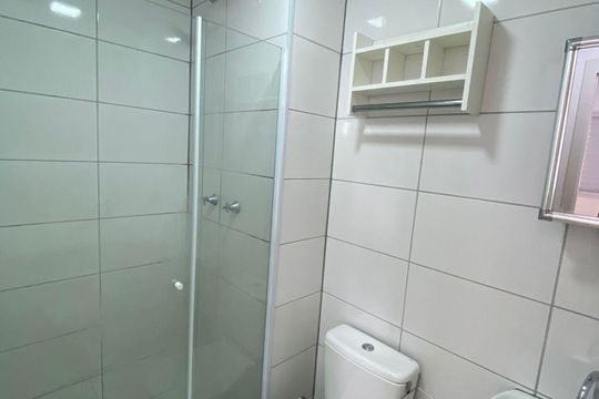 Banheiro de apartamento à venda com 2 quartos, 41m² em Vila Plana, São Paulo