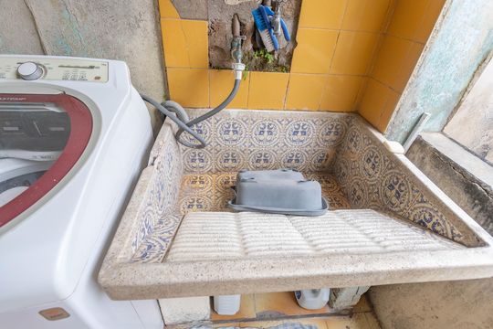 Área de serviço  de casa à venda com 3 quartos, 200m² em Vila Conceicao, Diadema