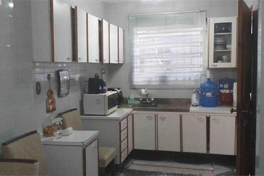 Casa à venda com 3 quartos, 191m² em Vila Vitorio Mazzei, São Paulo
