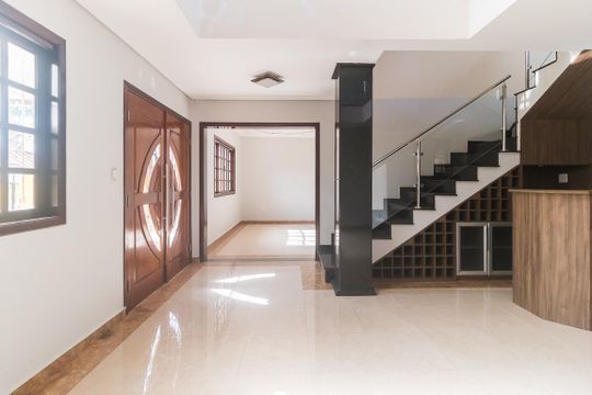 Casa para alugar com 5 quartos, 905m² em Jardim Fonte Aurea, Poá