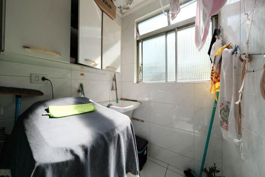 Cozinha e Área de Serviço de apartamento à venda com 2 quartos, 60m² em Parque Paineiras, São Paulo