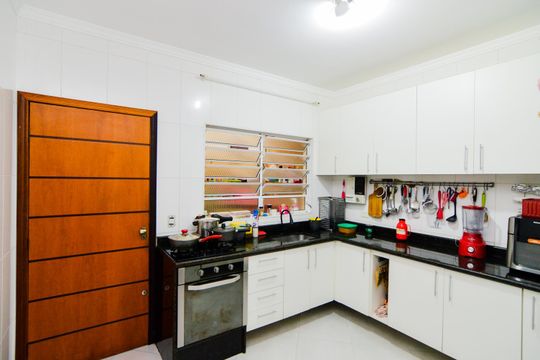 Cozinha de apartamento à venda com 3 quartos, 139m² em Jardim Santa Clara, Guarulhos