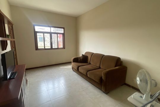 Sala de casa para alugar com 2 quartos, 88m² em Vila São Luis, Duque de Caxias