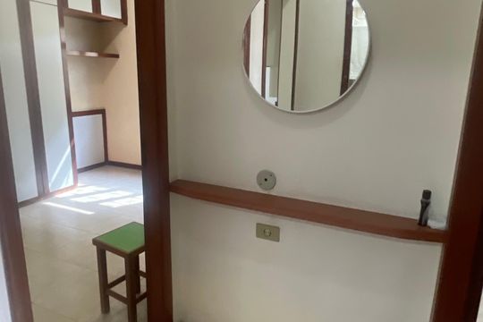 Corredor de casa para alugar com 2 quartos, 88m² em Vila São Luis, Duque de Caxias