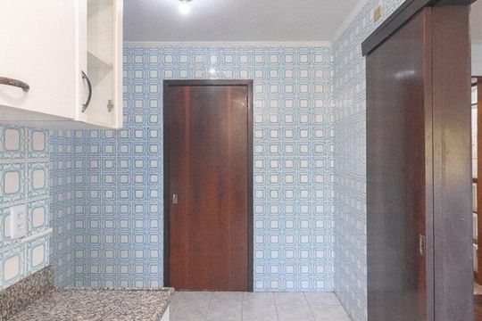 Cozinha de apartamento para alugar com 3 quartos, 113m² em Nonoai, Porto Alegre