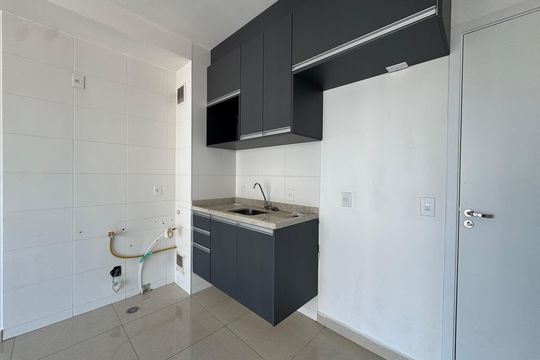 Cozinha de apartamento para alugar com 1 quarto, 40m² em City Bussocaba, Osasco