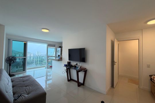 Sala de apartamento para alugar com 2 quartos, 77m² em Barra Olímpica, Rio de Janeiro