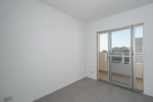 Sala de apartamento à venda com 2 quartos, 50m² em Morro Santana, Porto Alegre
