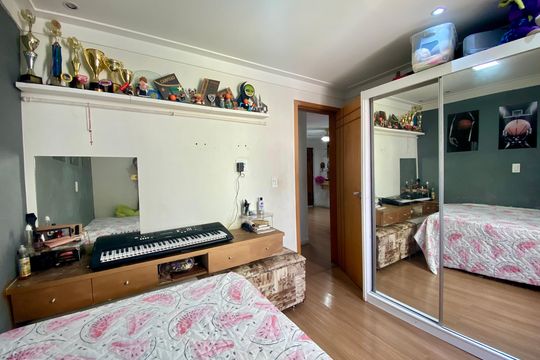 Quarto 2 de apartamento à venda com 2 quartos, 52m² em Vila Bremen, Guarulhos