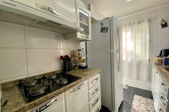 Cozinha de apartamento à venda com 2 quartos, 52m² em Vila Bremen, Guarulhos