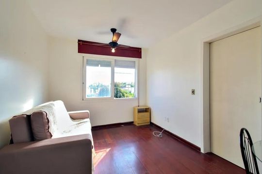 Sala de apartamento para alugar com 1 quarto, 49m² em Nonoai, Porto Alegre