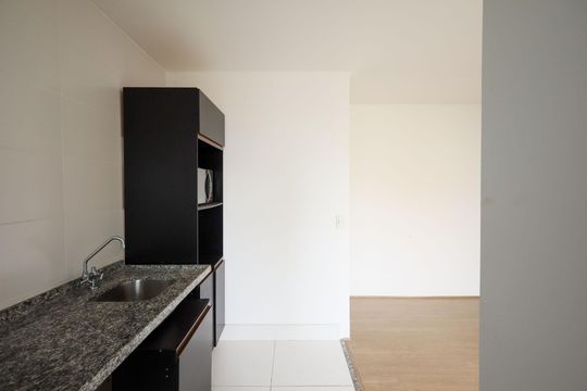 Cozinha de apartamento para alugar com 2 quartos, 65m² em Campininha, São Paulo