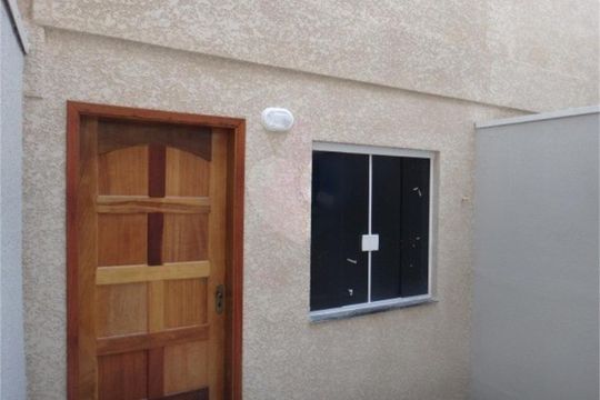 Casa à venda com 3 quartos, 100m² em Jardim Eliane, São Paulo